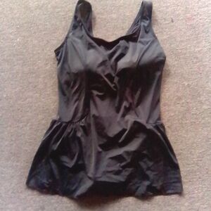 Black Peplum Fitted Bodysuit Tank Top (Price Obo Send Me An Offer)